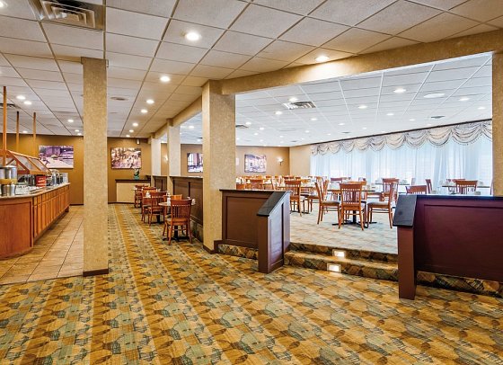 Best Western Plus Chicago Hillside