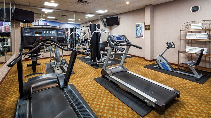 Best Western Plus Chicago Hillside