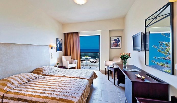 Giannoulis Santa Marina Plaza