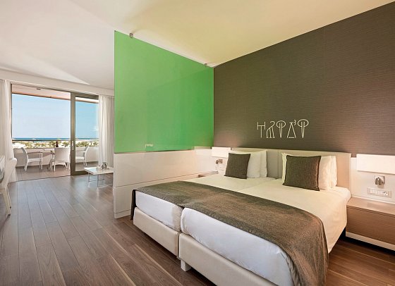 Avra Imperial Beach Resort - Zimmercodierung FB1