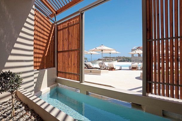 Domes Noruz Chania, Autograph Collection - Wohnbeispiel Doppelzimmer Deluxe Upbeat Retreat Meerblick Pool (Zimmercodierung DDM)