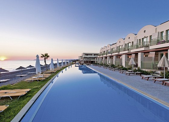 Giannoulis Grand Bay Beach Resort