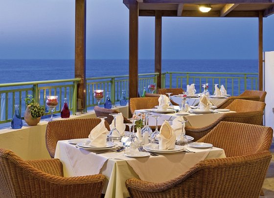 Giannoulis Grand Bay Beach Resort