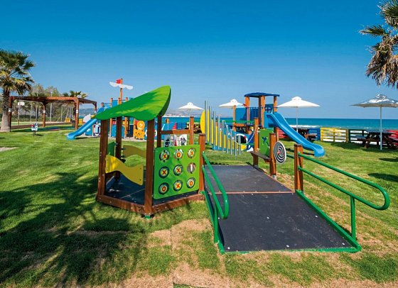 Kiani Beach Resort