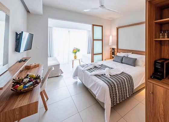 Kiani Beach Resort