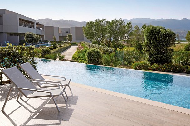 Euphoria Resort - Wohnbeispiel Familiensuite Gemeinschaftspool (Zimmercodierung WI1)