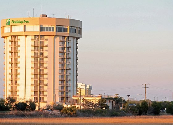 Holiday Inn Riverview