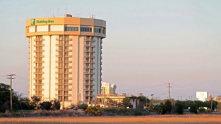 Holiday Inn Riverview