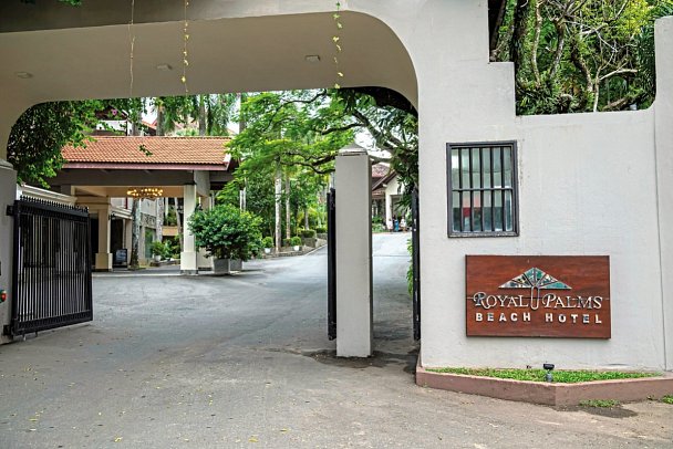 Royal Palms Beach Hotel