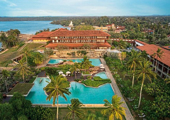 Cinnamon Bentota Beach