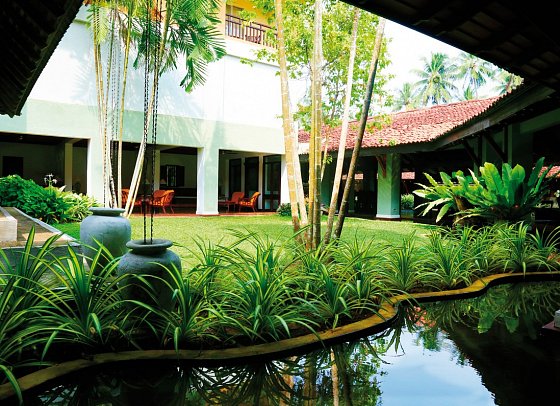 The Palms Hotel