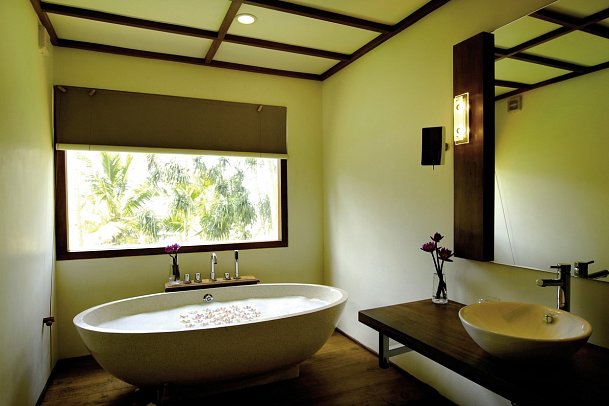 Mermaid Hotel & Club