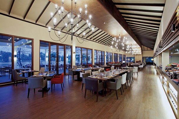 Pullmann Bentota Resort & Spa