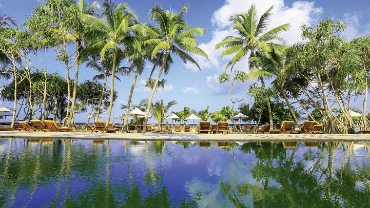 Pandanus Beach Resort & Spa