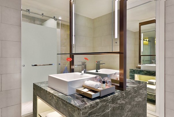 Radisson Blu Resort, Galle - Badbeispiel Deluxe Sea View (Zimmercodierung UDM)