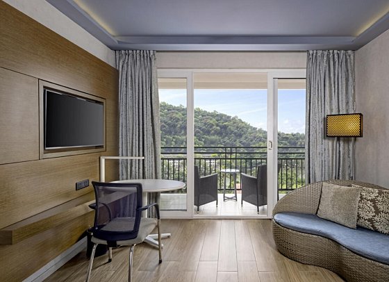 Radisson Hotel Kandy - Wohnbeispiel Deluxe Lake View (Zimmercodierung UDI)
