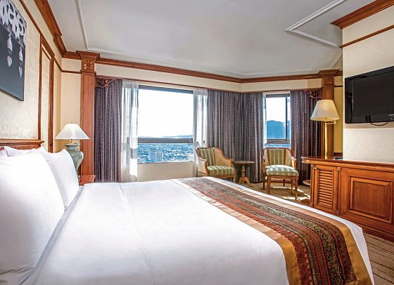 Centara Riverside Hotel Chiang Mai - Wohnbeispiel Grand Suite (Zimmercodierung WB2)
