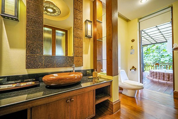 Panviman Chiang Mai Spa Resort - Badbeispiel Jacuzzi Villa (Zimmercodierung VB4)