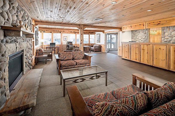 River Canyon Lodge