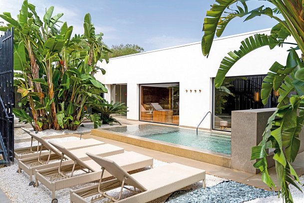 Mangia's Torre del Barone Resort