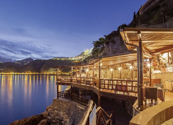 UNAHOTELS Capotaormina