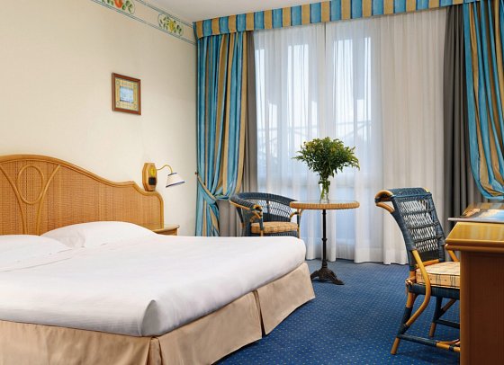UNAHOTELS Capotaormina - Wohnbeispiel Doppelzimmer Superior (Zimmercodierung DS1)