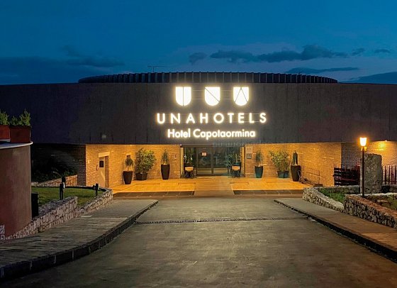 UNAHOTELS Capotaormina