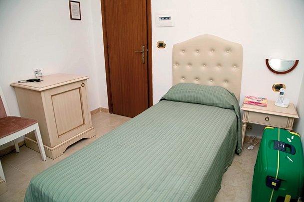 Villa Bianca Resort - Wohnbeispiel Einzelzimmer (Zimmercodierung EB1)