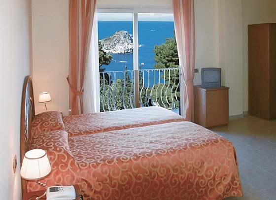 Villa Bianca Resort - Wohnbeispiel Doppelzimmer Meerblick (Zimmercodierung DBM)