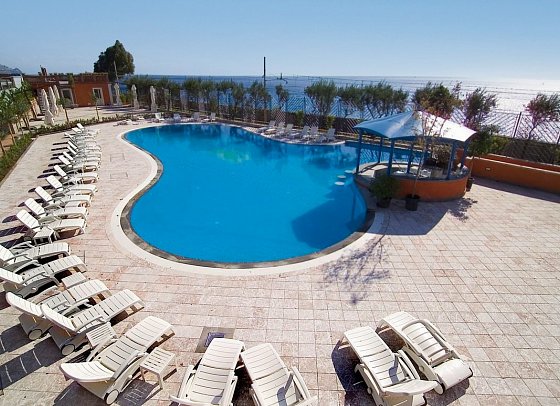 Villa Bianca Resort