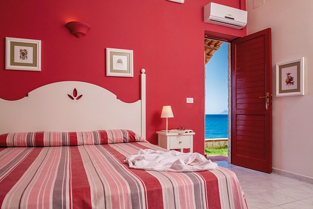 TH Gioiosa Marea Capo Calavà - Wohnbeispiel Doppelzimmer Meerblick (Zimmercodierung D1M)