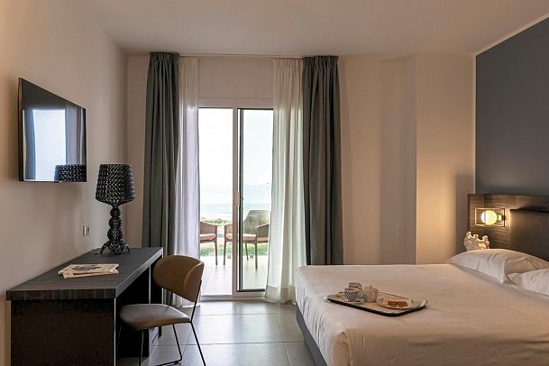 Resort La Battigia Beach & Spa - Wohnbeispiel Doppelzimmer Komfort (Zimmercodierung DF1)