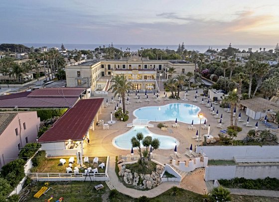 Delfino Beach
