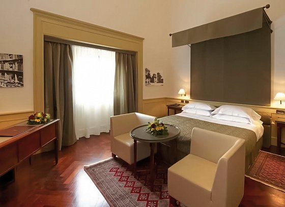 Grand Hotel Piazza Borsa - Wohnbeispiel Doppelzimmer Deluxe (Zimmercodierung DD1)