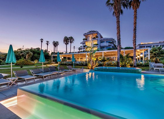 Acacia Palace