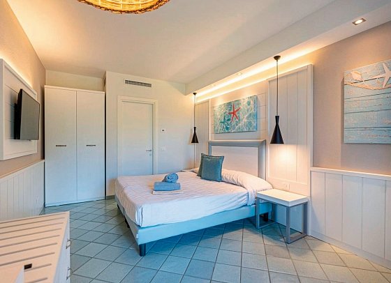 Mangia's Pollina Resort - Wohnbeispiel Doppelzimmer Deluxe (Zimmercodierung DD1)