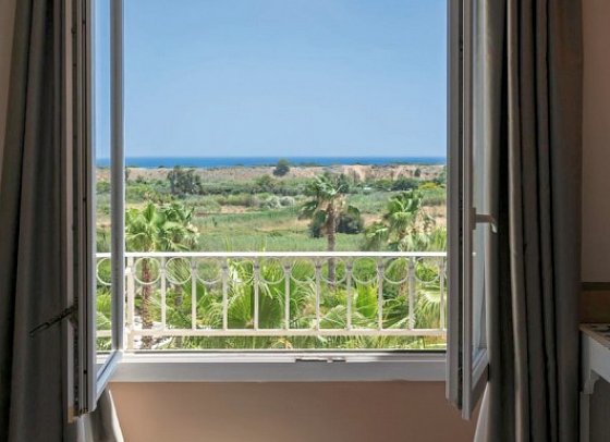 Mangia’s Selinunte Resort - Wohnbeispiel Doppelzimmer Meerblick (Zimmercodierung D1M)