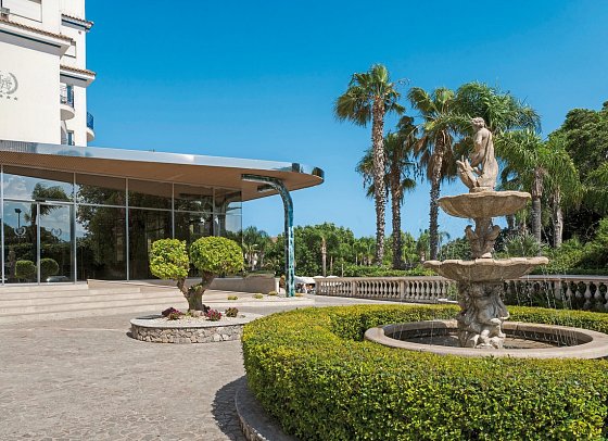 Sant Alphio Garden