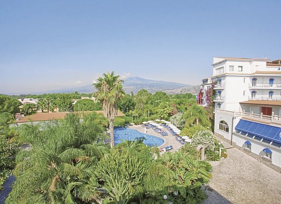 Sant Alphio Garden