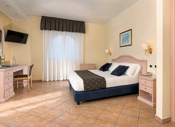 Sant Alphio Garden - Wohnbeispiel Doppelzimmer Meerblick (Zimmercodierung DBM)