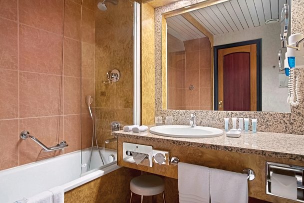 Delta Hotels by Marriott Giardini Naxos - Wohnbeispiel Doppelzimmer (Zimmercodierungen DB1, DS1, DD1 & F1M)