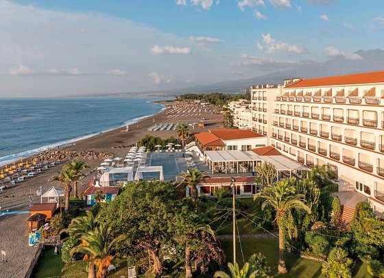 Delta Hotels by Marriott Giardini Naxos