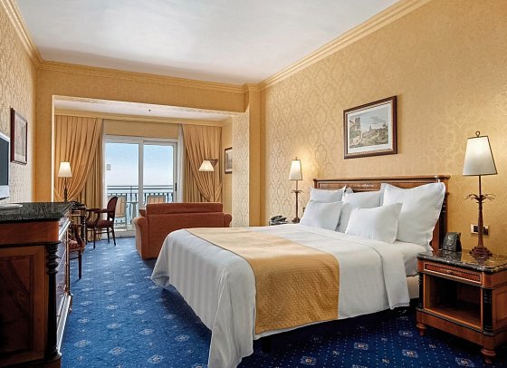 Delta Hotels by Marriott Giardini Naxos - Wohnbeispiel Familienzimmer Meerblick (Zimmercodierung F1M)
