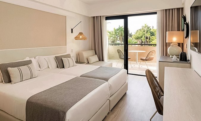 Grand Palladium Sicilia Resort & Spa - Wohnbeispiel Doppelzimmer Deluxe Gartenblick (Zimmercodierung UDG)