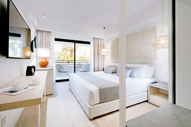 Grand Palladium Sicilia Resort & Spa - Wohnbeispiel Doppelzimmer Deluxe (Zimmercodierungen DD1, DC1 & DD2)