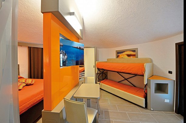 Calanica - Wohnbeispiel Juniorsuite (Zimmercodierungen J1N, J1M & J2M)