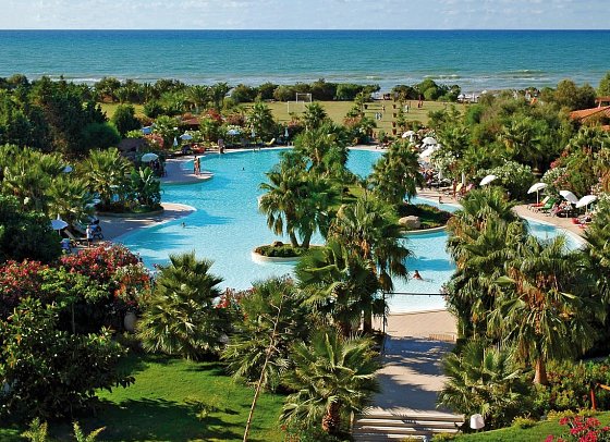 MClub Acacia Resort