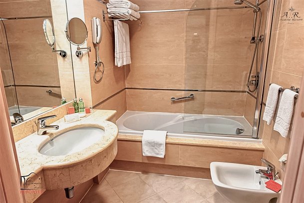 Acacia Resort - Wohnbeispiel Doppelzimmer Superior/Deluxe (Zimmercodierungen DS1, DSP, DSM, DD1, DDP & DDM)