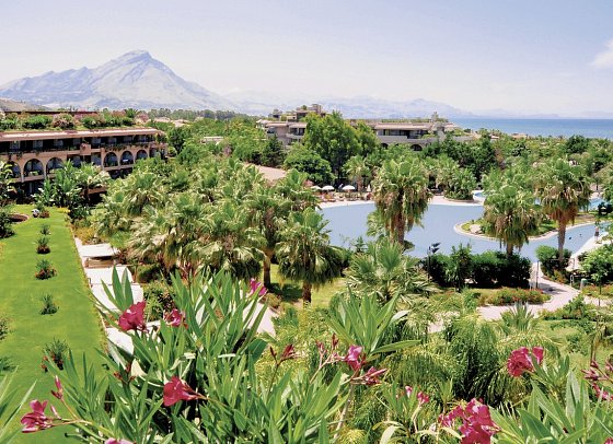 MClub Acacia Resort