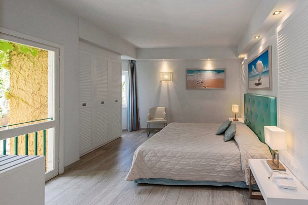 Mangia’s Brucoli, Sicily, Autograph Collection